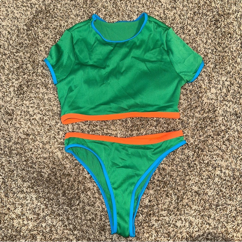 CONTRAST BINDING RIBBED KNIT BIKINI SET SIZE MEDIUM
